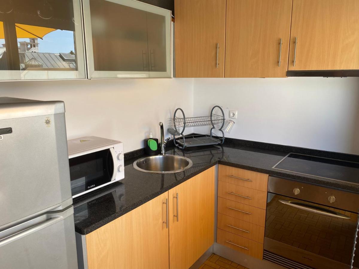 Apartamento Com Patio Na Rua Principal Da Cidade Porto Dış mekan fotoğraf
