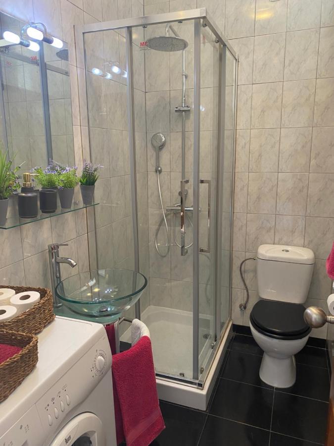 Apartamento Com Patio Na Rua Principal Da Cidade Porto Dış mekan fotoğraf